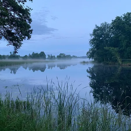Sikorqa Nad Jeziorem Vakantiehuis